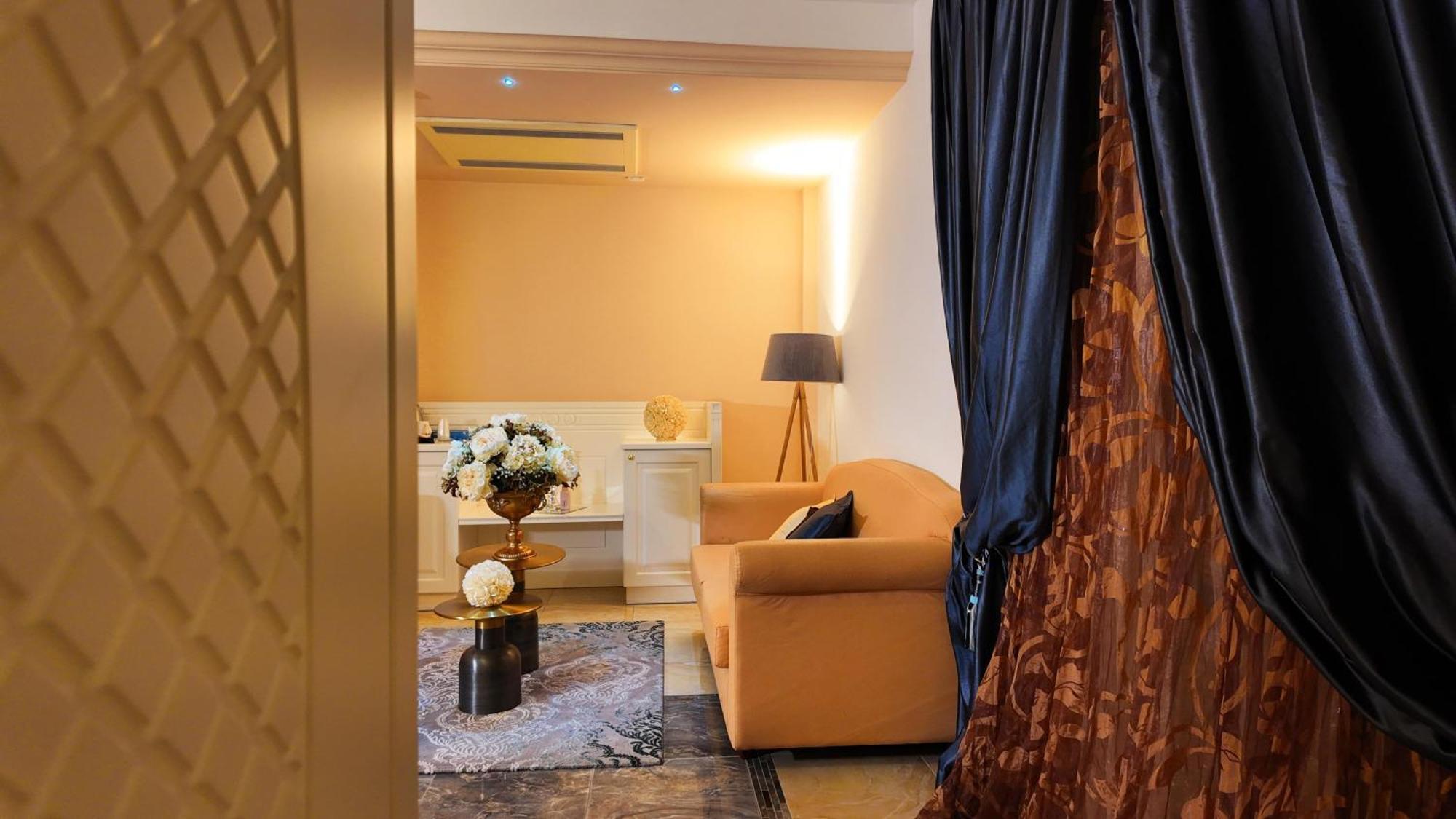 Regina Di Saba - Hotel Villa Per Ricevimenti กรอตตามินาร์ดา ภายนอก รูปภาพ