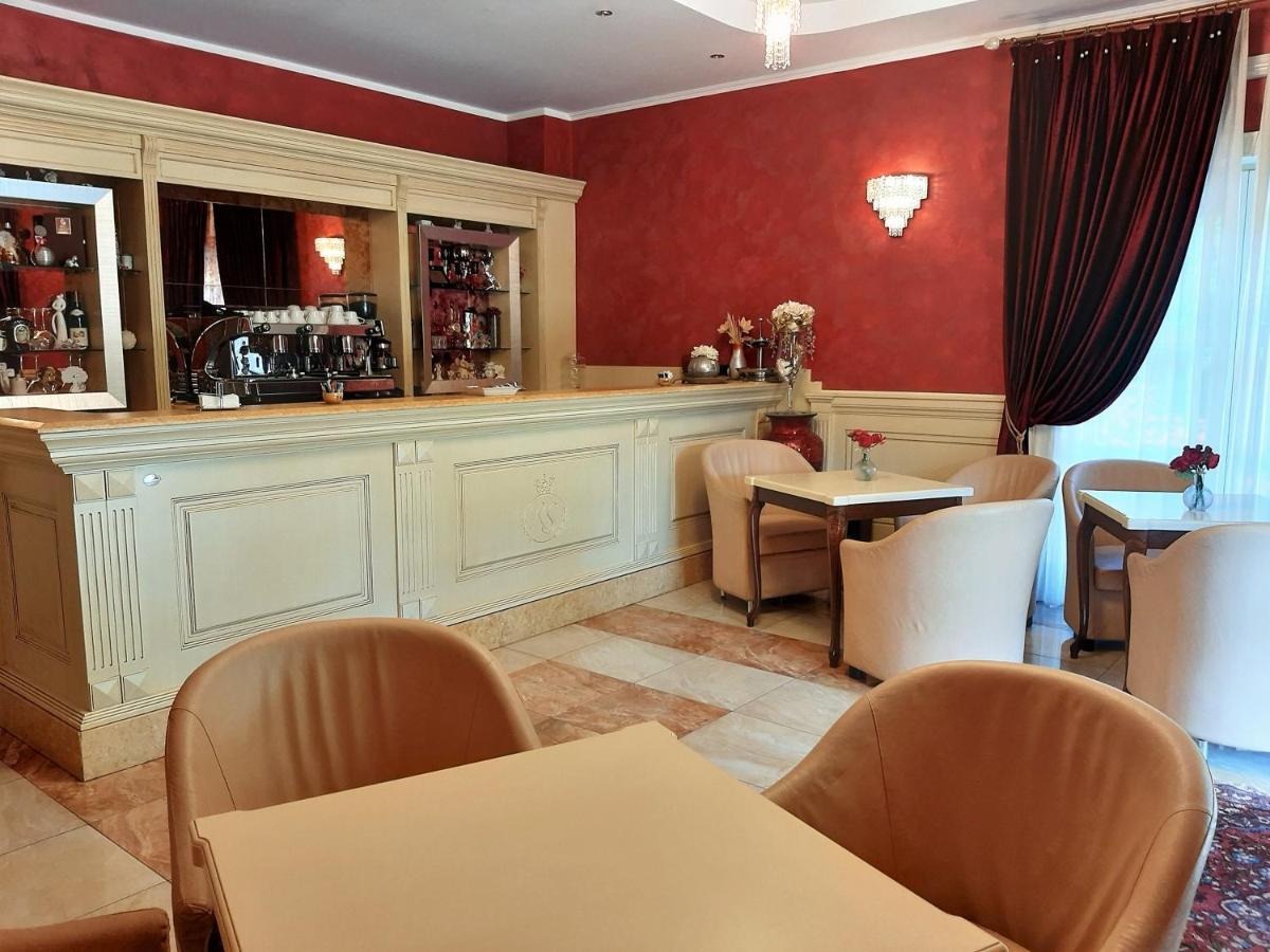 Regina Di Saba - Hotel Villa Per Ricevimenti กรอตตามินาร์ดา ภายนอก รูปภาพ