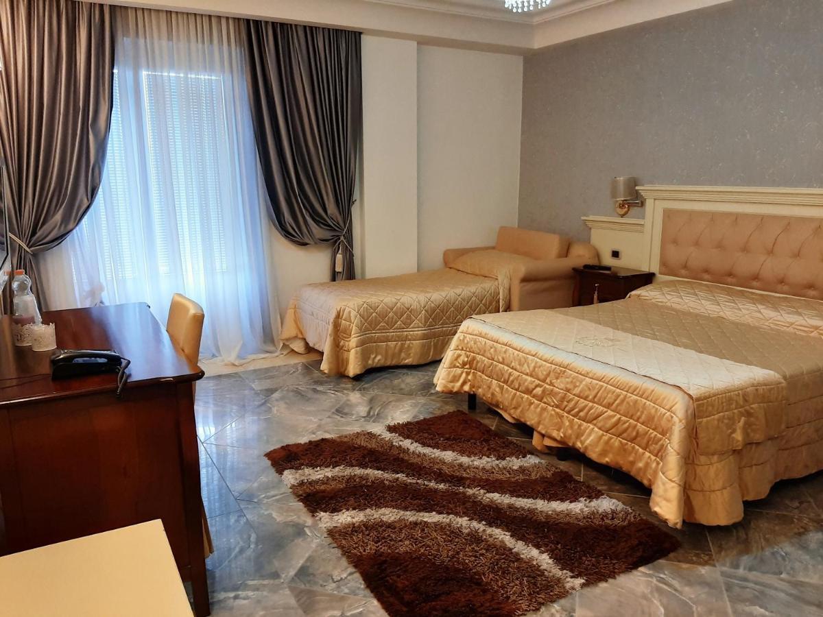 Regina Di Saba - Hotel Villa Per Ricevimenti กรอตตามินาร์ดา ภายนอก รูปภาพ
