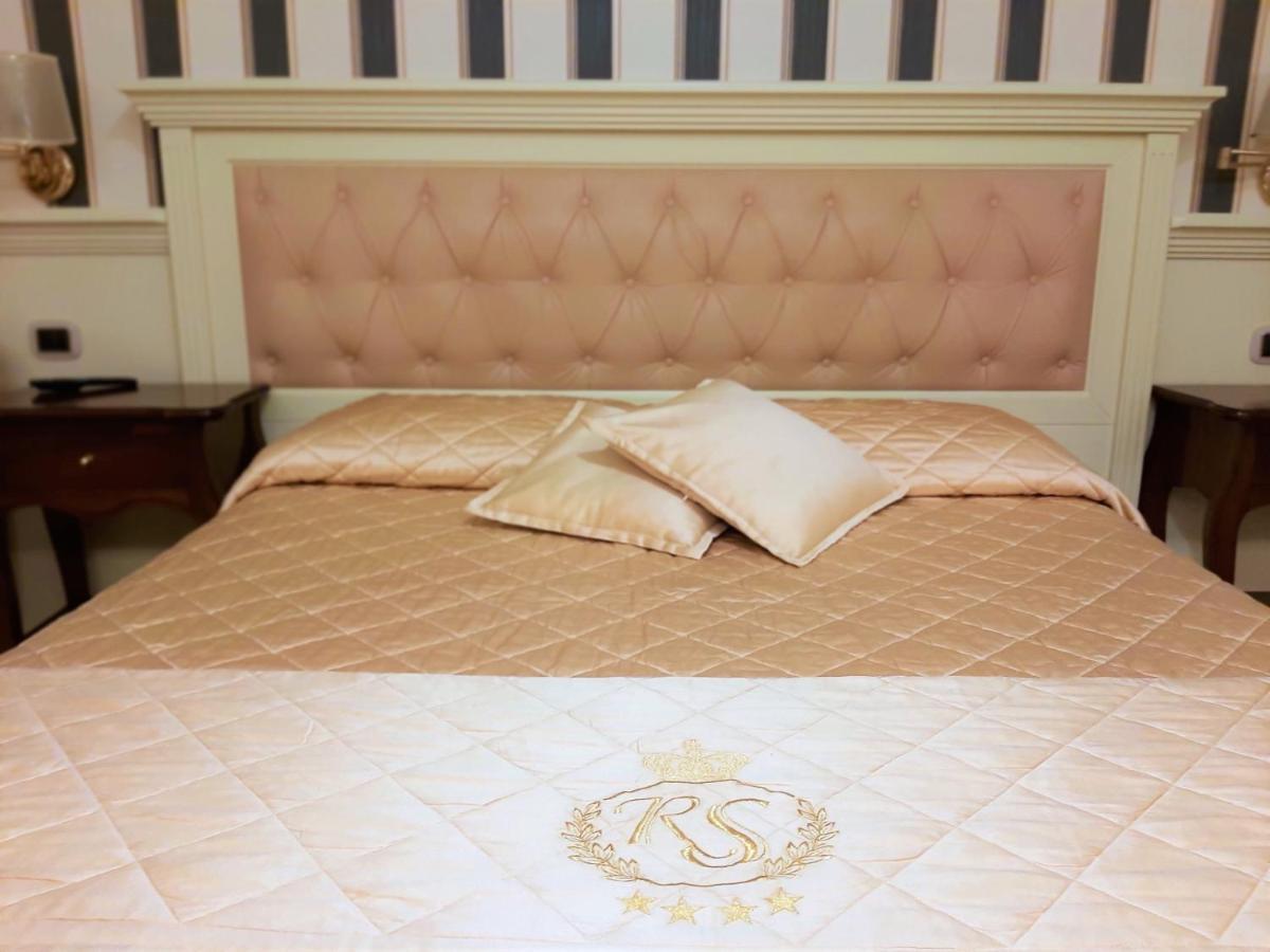 Regina Di Saba - Hotel Villa Per Ricevimenti กรอตตามินาร์ดา ภายนอก รูปภาพ