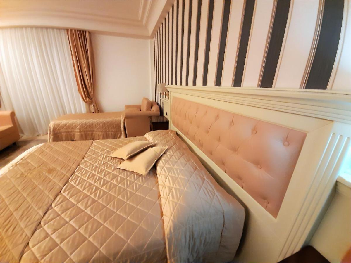 Regina Di Saba - Hotel Villa Per Ricevimenti กรอตตามินาร์ดา ภายนอก รูปภาพ
