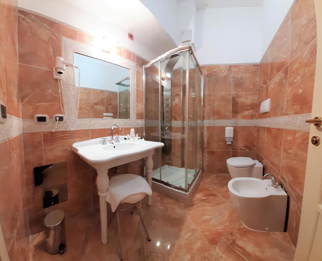 Regina Di Saba - Hotel Villa Per Ricevimenti กรอตตามินาร์ดา ภายนอก รูปภาพ