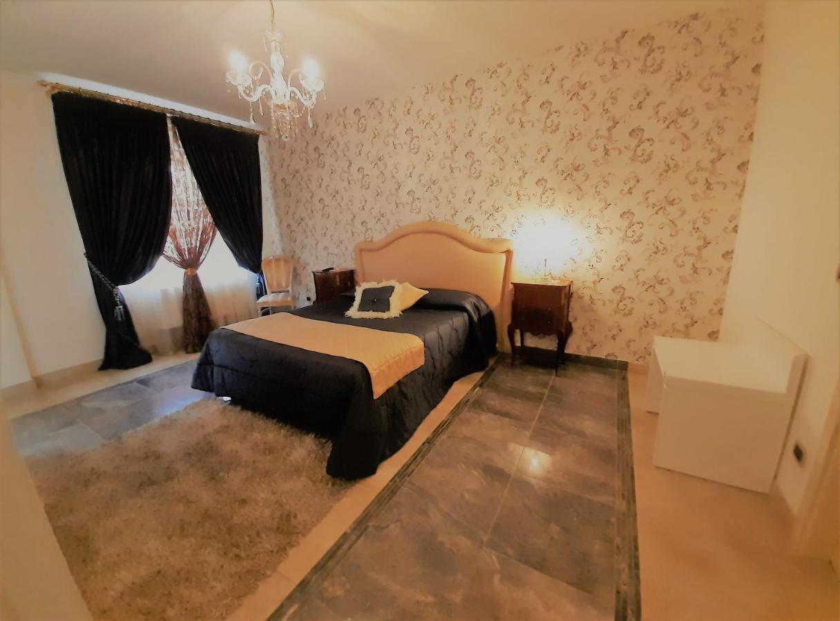 Regina Di Saba - Hotel Villa Per Ricevimenti กรอตตามินาร์ดา ภายนอก รูปภาพ